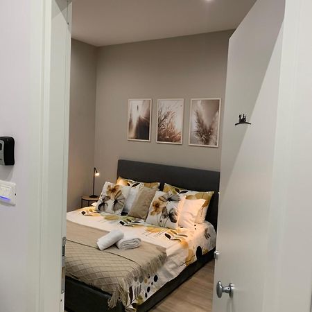 La Casa Di Bianca - Modern Suites Near Plebiscito نابولي المظهر الخارجي الصورة