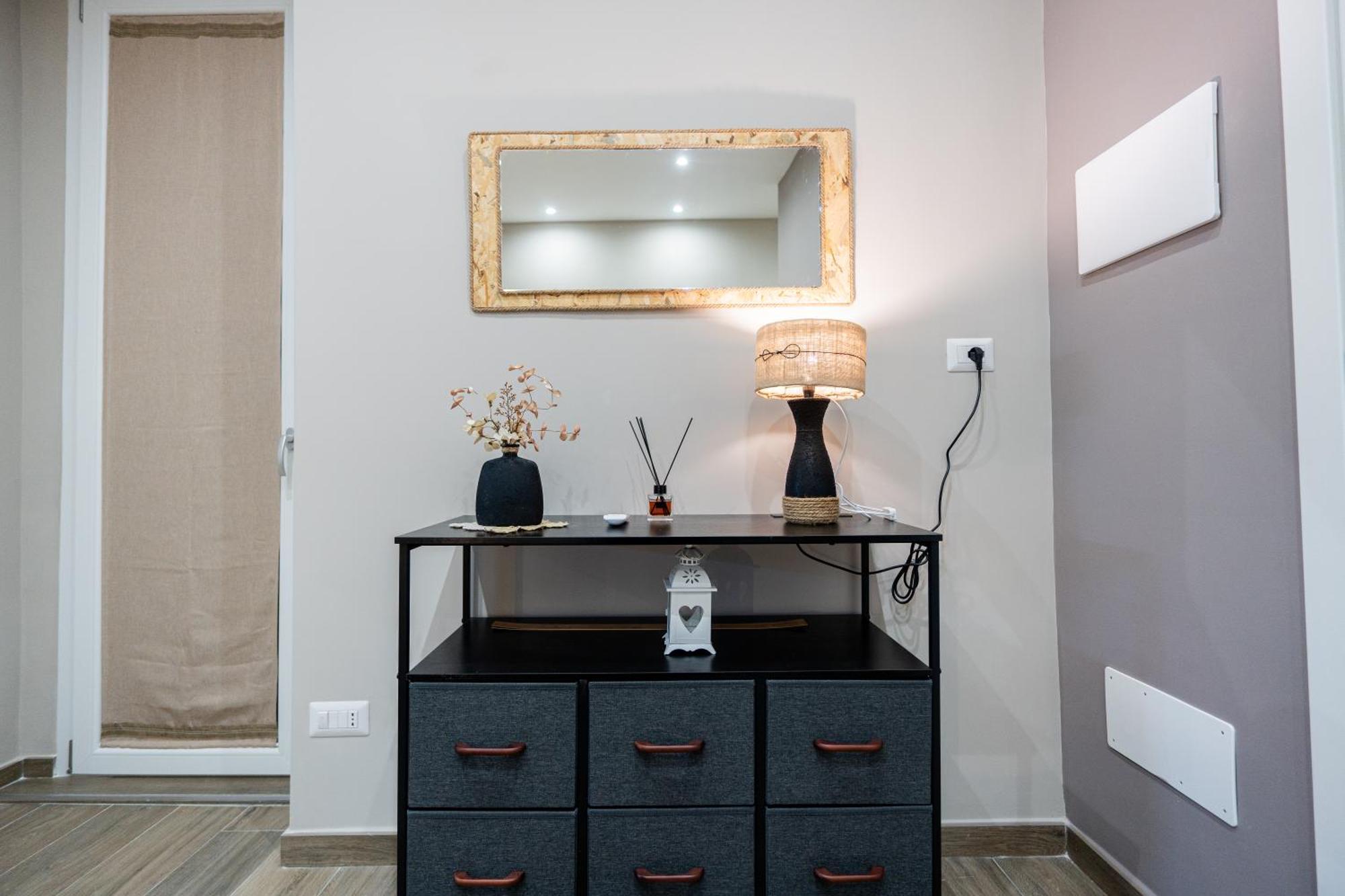 La Casa Di Bianca - Modern Suites Near Plebiscito نابولي المظهر الخارجي الصورة