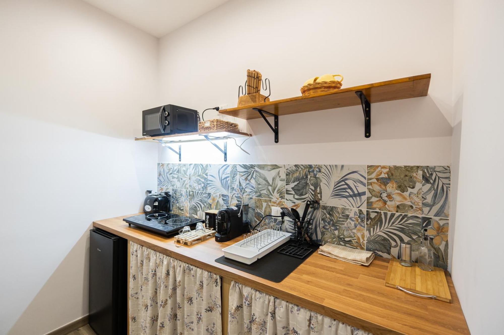 La Casa Di Bianca - Modern Suites Near Plebiscito نابولي المظهر الخارجي الصورة